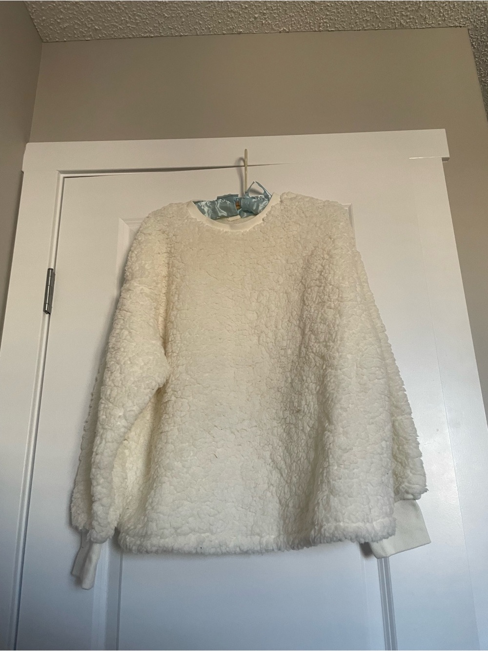 plush sherpa sweater💝brand new